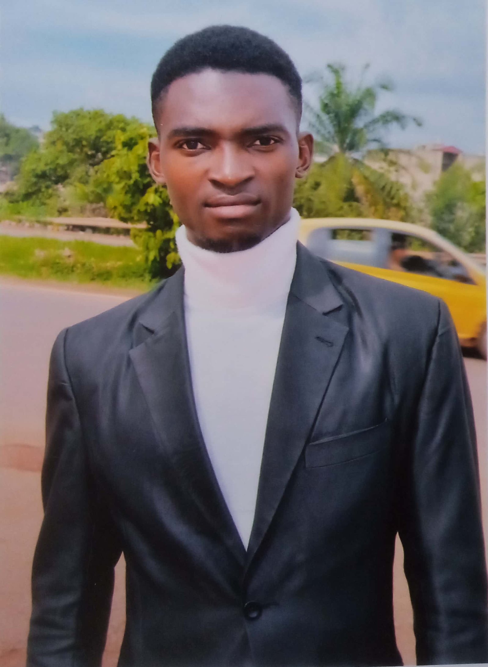 Photo de profil de Elom Moneze émile Constant